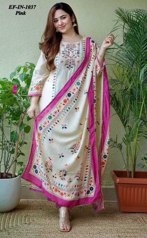 Exclusive Printed Maslin Kurti Handwork In Neck With Full Sequence Work In Kurti