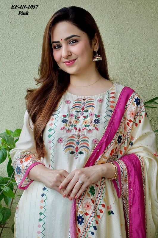 Exclusive Printed Maslin Kurti Handwork In Neck With Full Sequence Work In Kurti