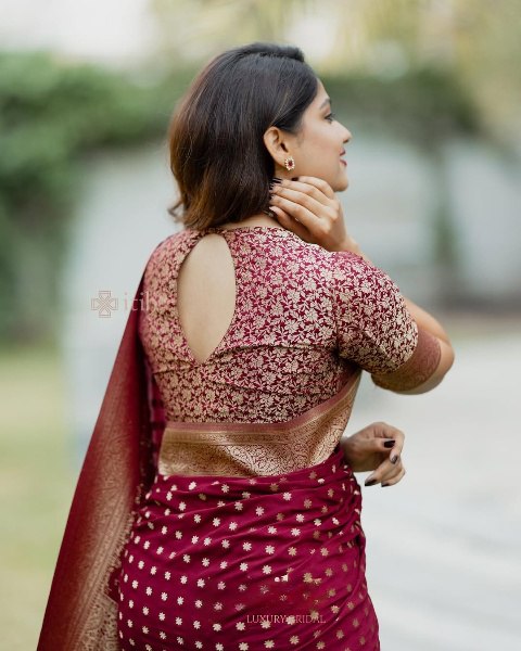 Traditional Soft Lichi Silk With Jacquard Work Sarees