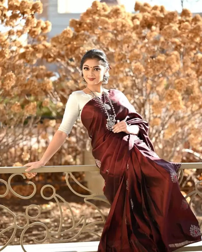 Tranding Soft Lichi Silk Jacquard Work Sarees