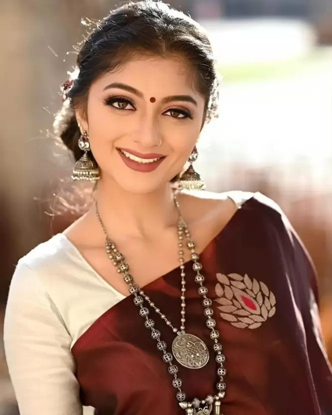 Tranding Soft Lichi Silk Jacquard Work Sarees