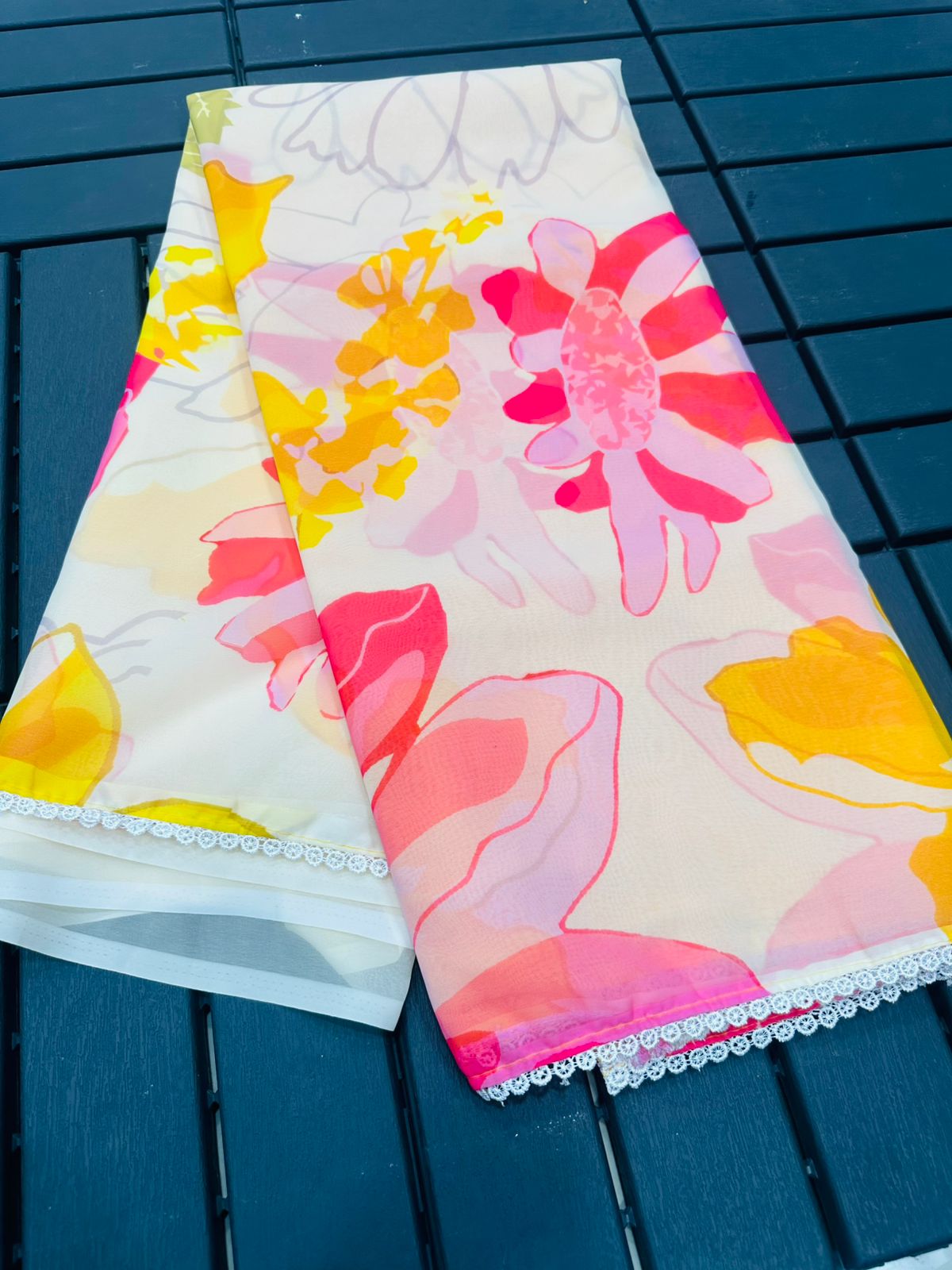 Exclusive Soft Georgette With Fancy Lace Sarees