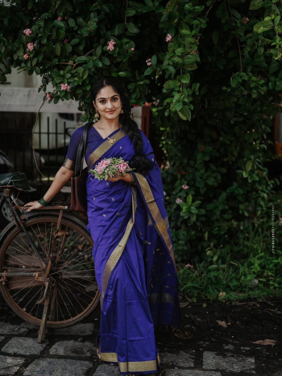 Elegant Soft Linan Slub Jacquard Work Sarees